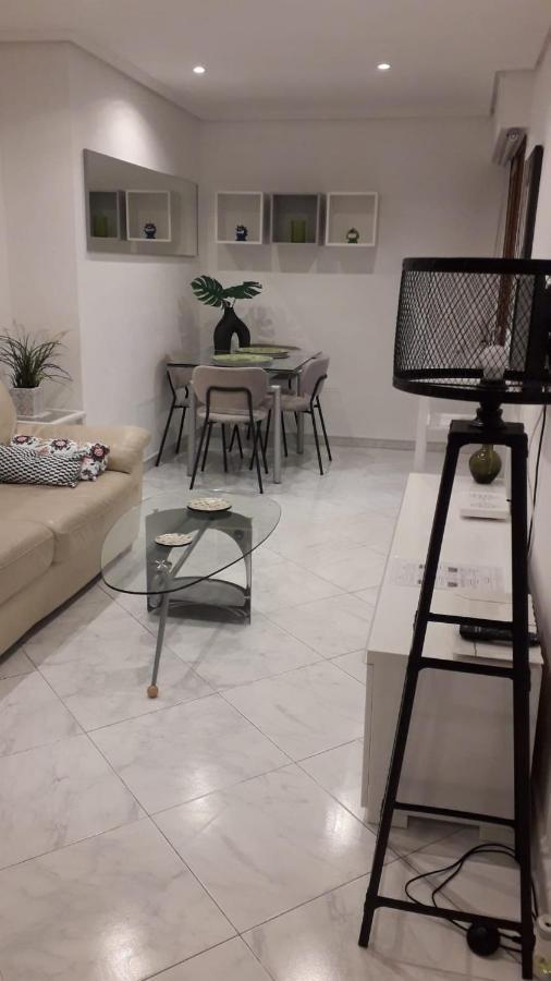 Apartamento Junto Al Santiago Bernabeu Con Piscina Apartment Madrid Bagian luar foto